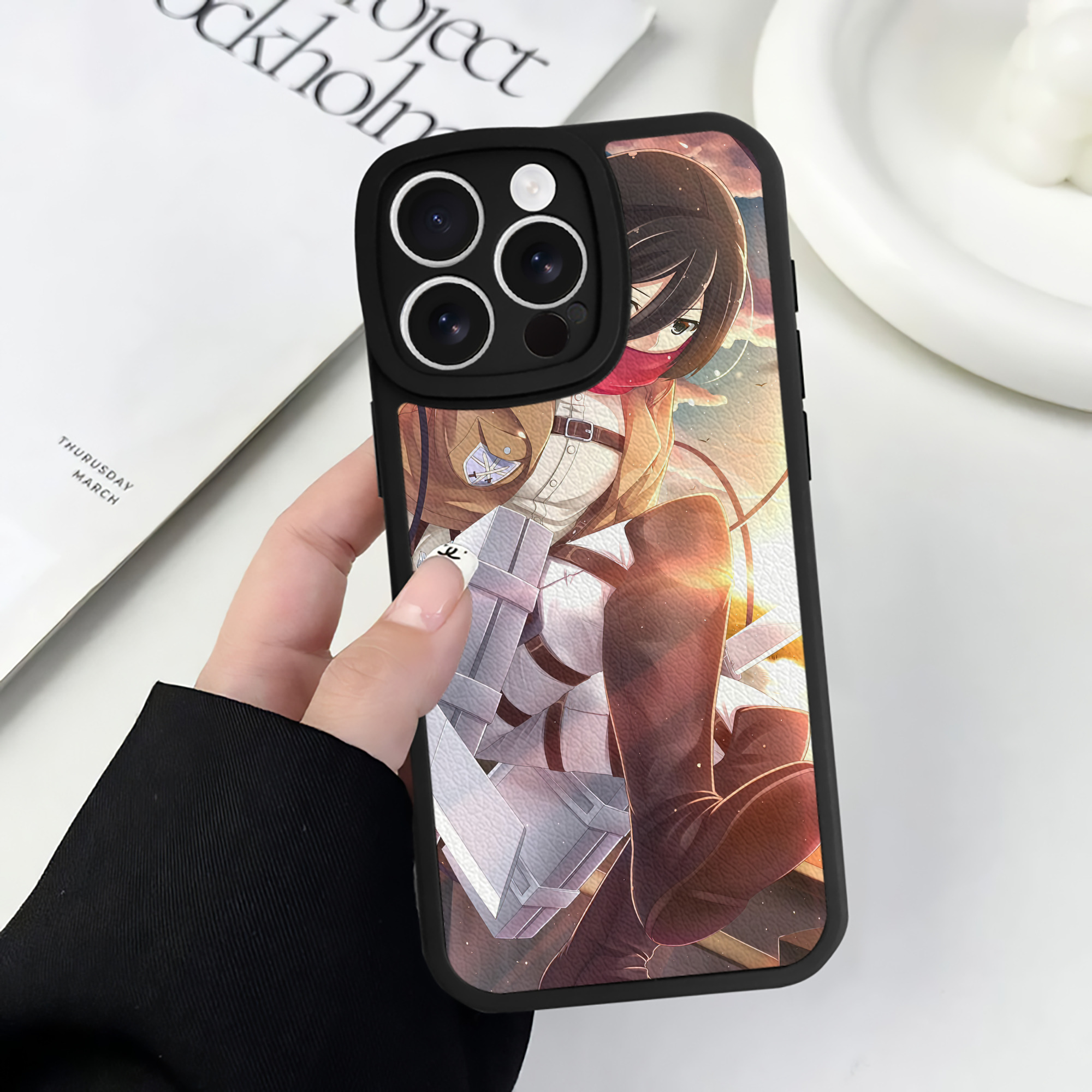 （画像用） 進撃の巨人 Attack on Titan 【iPhone 16シリーズ対応】シリコンスマホケース（レザー調） 材質：シリコン